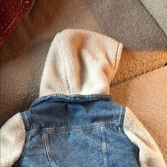 GAP Blue and White Jean Jacket with Cozy Fleece Sleeves - Picture 14 of 16